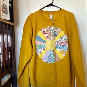 Vintage Dresden Plate Quilted Sweatshirt